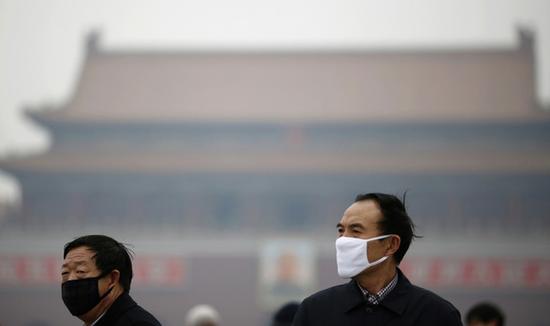 真相！你以為這些口罩都防霾 別逗了 